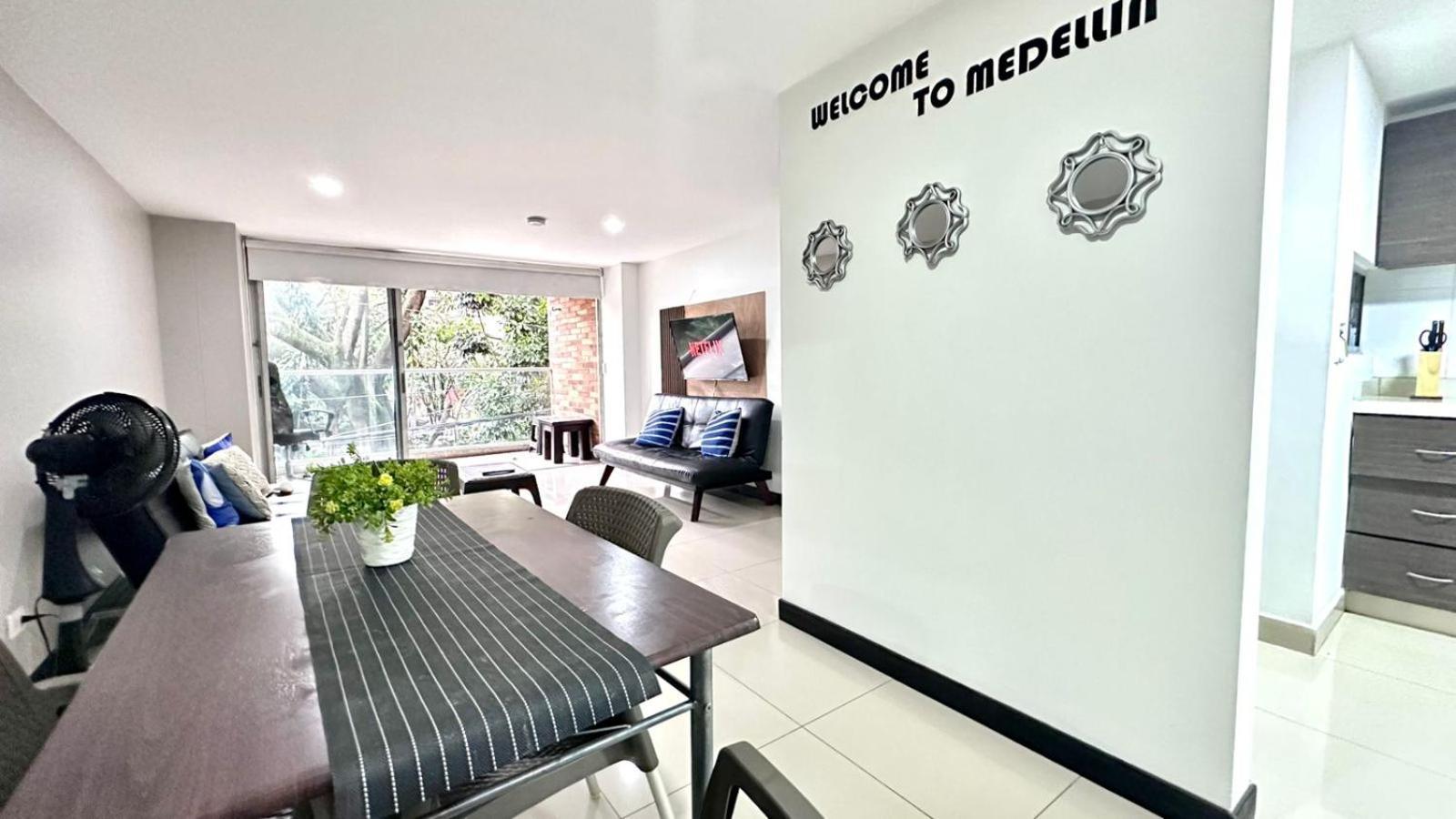 Apto Moderno En Laureles Apartamento Medellín